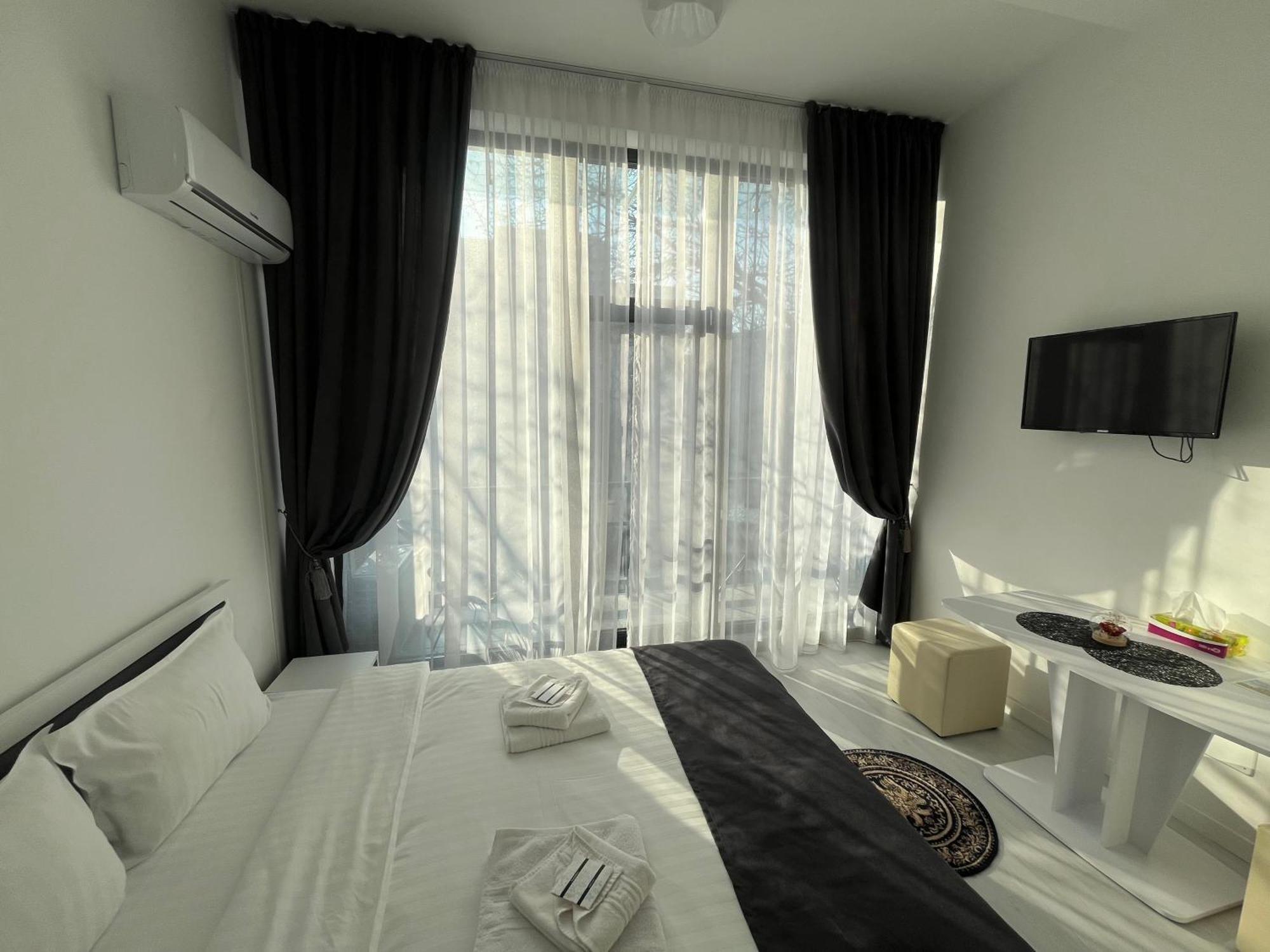 Hotel Palas Grand View Iasi Exterior photo
